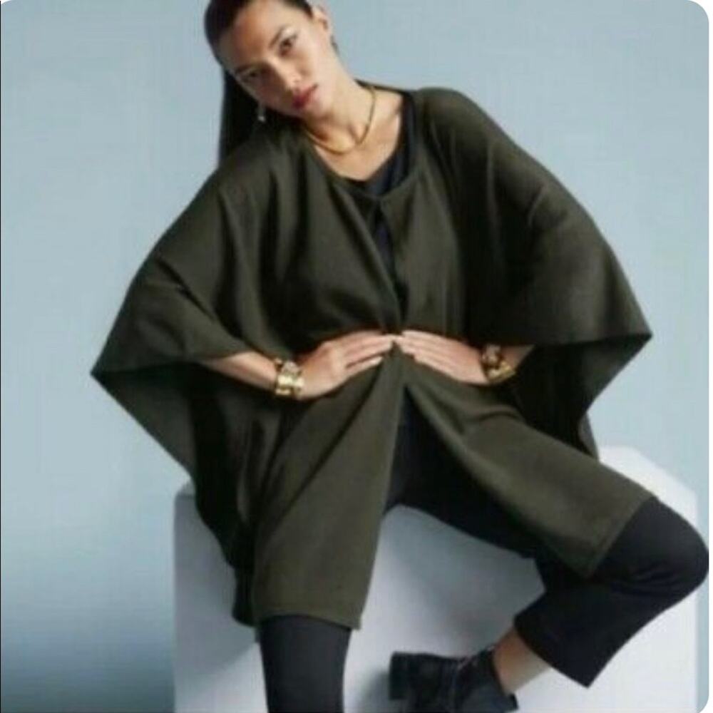 CAbi Women's Majestic Wrap Style 3477 Forest‎ Green Cape Sweater Wrap One Size